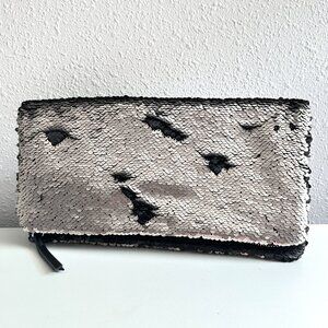 STELLA & DOT | Sequined Margeaux Clutch Purse Folded Envelope Style Bag